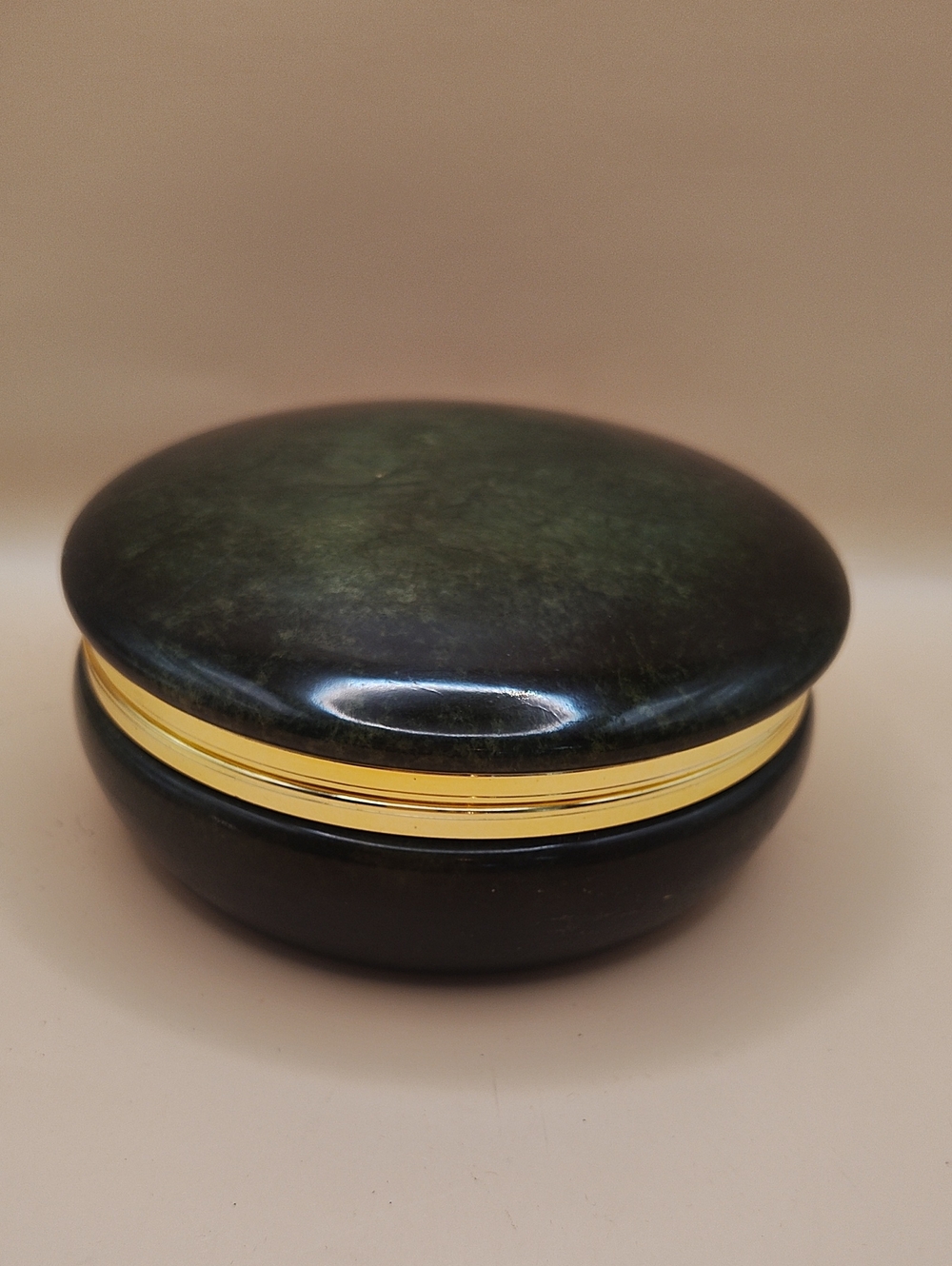 Vintage Italian Green Alabaster and Brass Jewelry Trinket Box, Large 5" Round